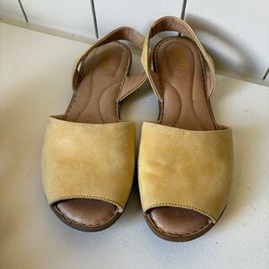 Born Yellow Leather Women's Sandals size 10